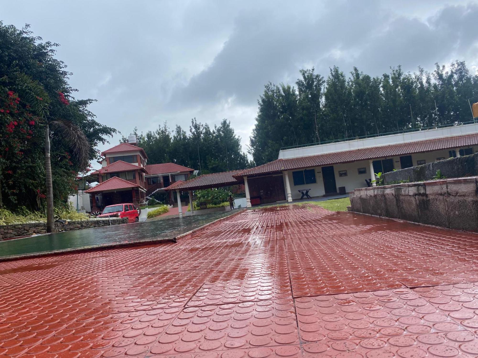 Bougain Villa Chikmagalūr Esterno foto