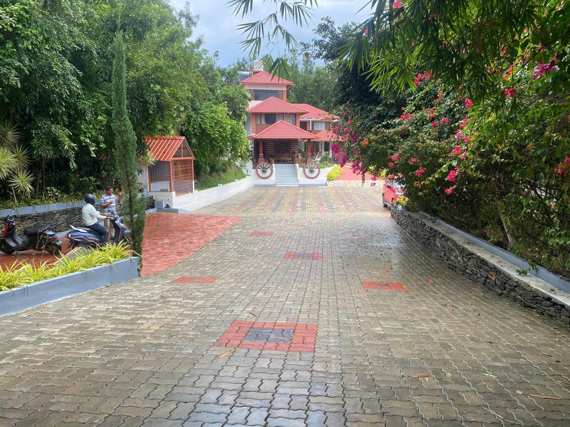 Bougain Villa Chikmagalūr Esterno foto