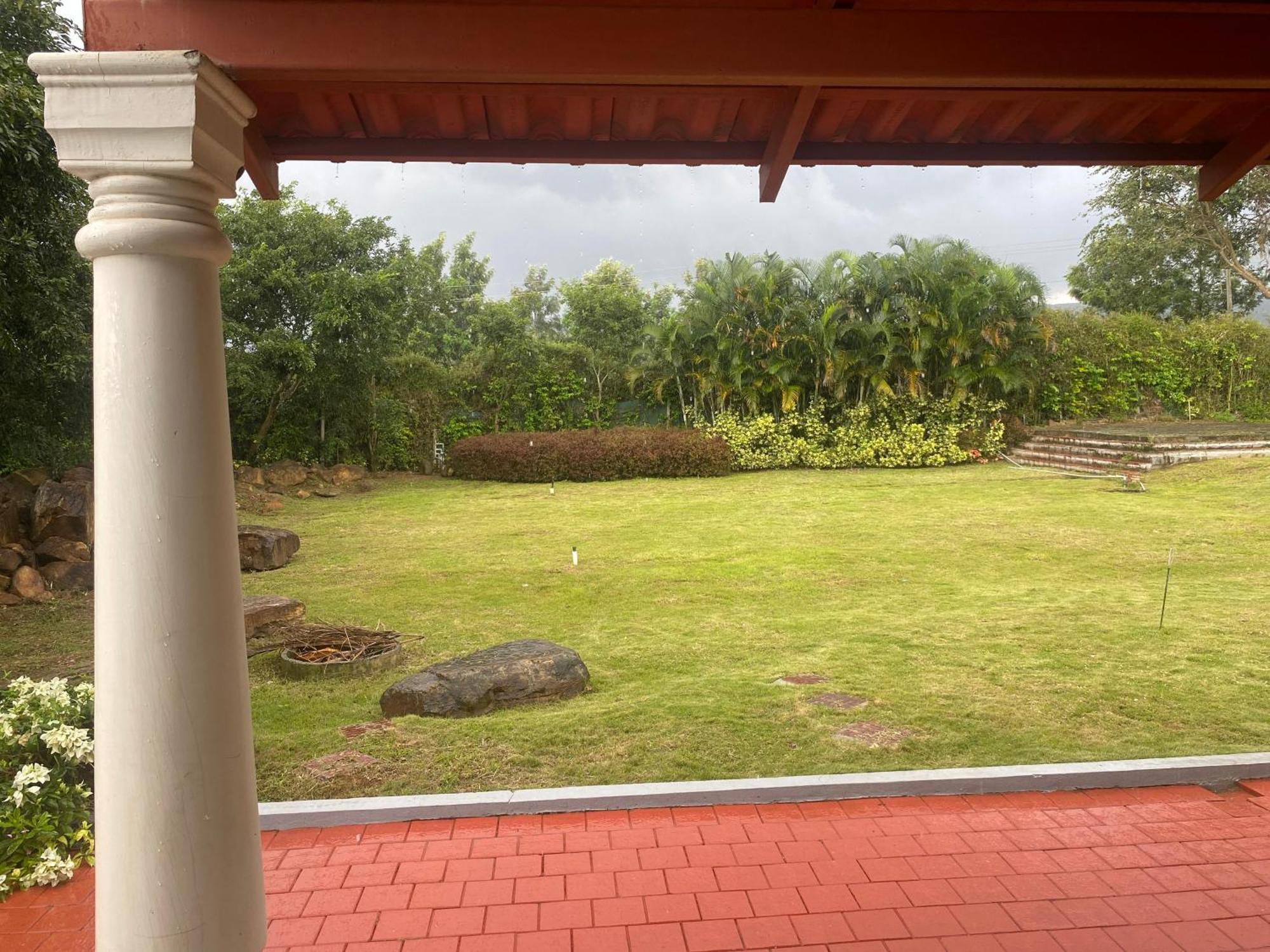 Bougain Villa Chikmagalūr Esterno foto