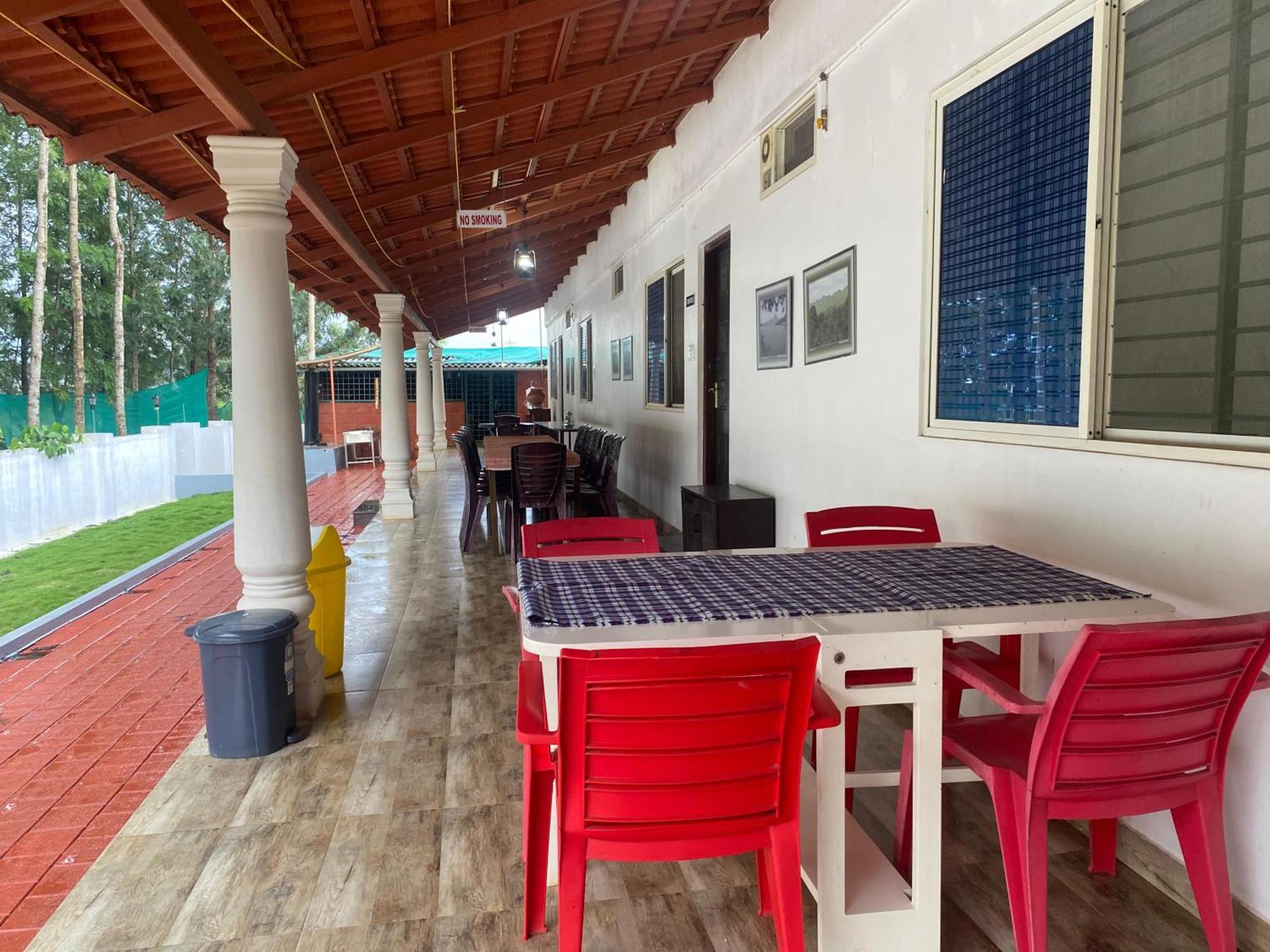 Bougain Villa Chikmagalūr Esterno foto
