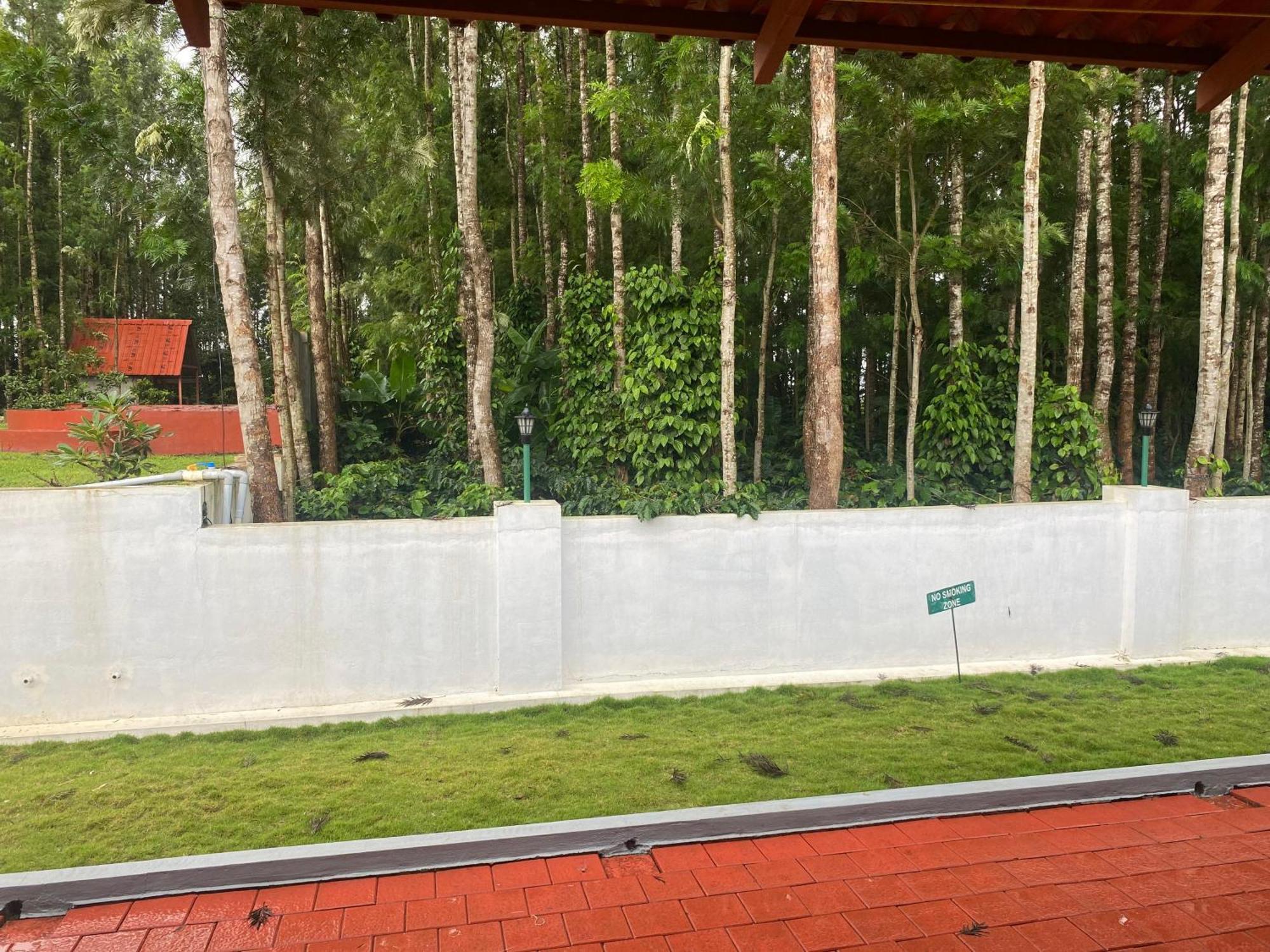 Bougain Villa Chikmagalūr Esterno foto